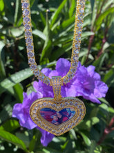 Load image into Gallery viewer, Studded Heart Picture Pendent