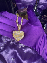 Load image into Gallery viewer, Baguette Heart Locket Photo Pendant