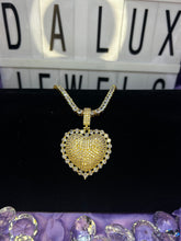 Load image into Gallery viewer, Diamond Heart Pendant Necklace
