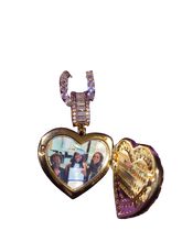 Load image into Gallery viewer, Heart Locket Photo Pendant
